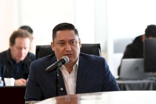 Marxismo frente a liberalismo divide la sesión permanente