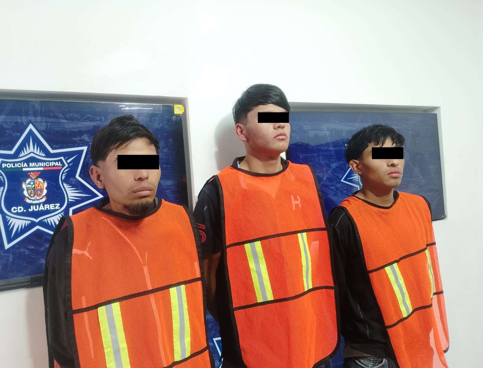 Detienen a tres por robo a comercio con violencia 
