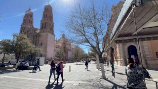 Azotan fuertes vientos el centro histórico por frente frío 36 