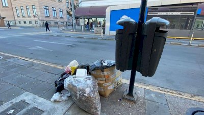 Invade la basura las calles Juárez, Neri Santos y Tercera