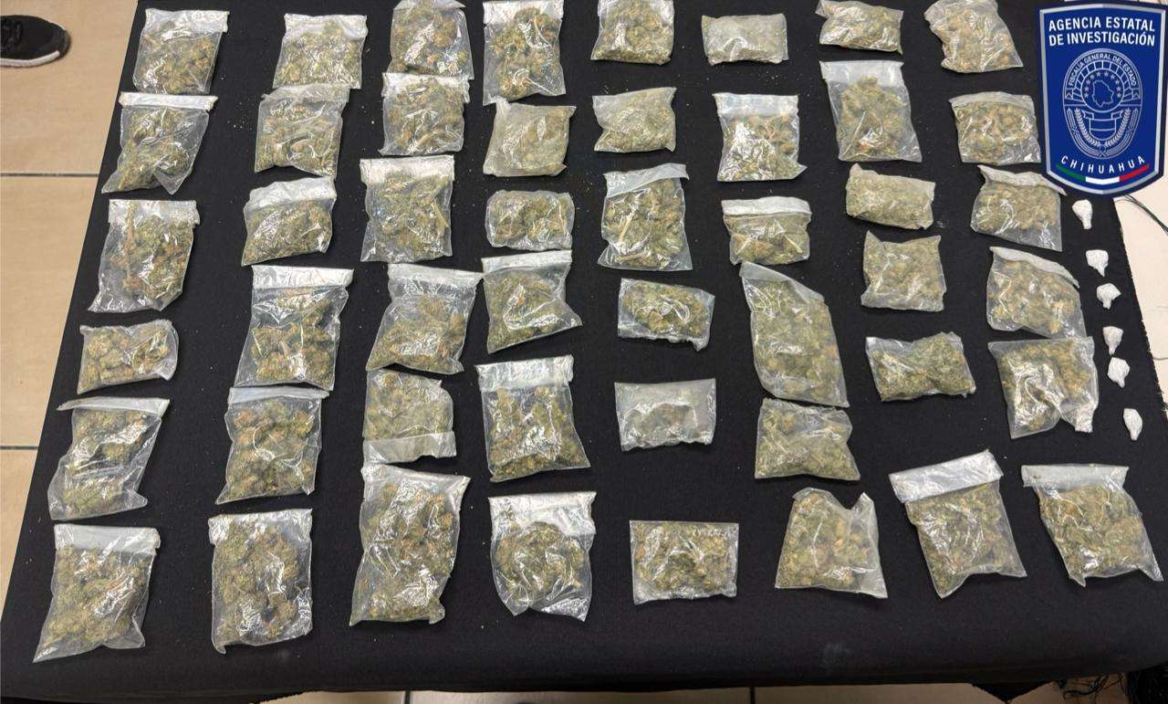 Detienen en flagrancia dos narcomenudistas 