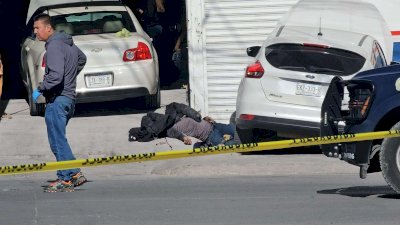 Atacan a balazos a trabajador en taller de la colonia Campo Bello