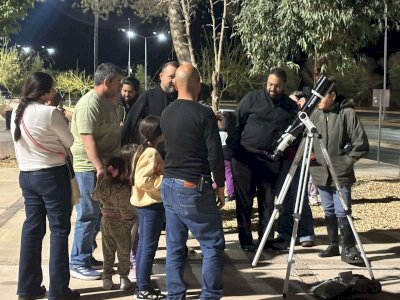 Realizan observación de la Luna y Júpiter en Polideportivo Luis H. Álvarez