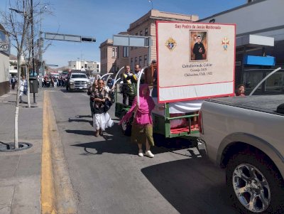 Celebran con matachines y carros alegóricos el día del Catequista 