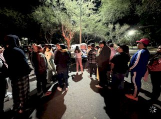Por bloqueos más de mil personas pasan la noche en el Zoológico Guadalajara