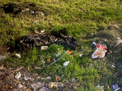 Reportan acumulación de basura en La Deportiva 