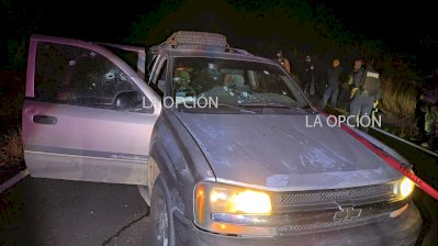 Balean camioneta en la rúa a Nonoava; 1 muerto y 3 heridos