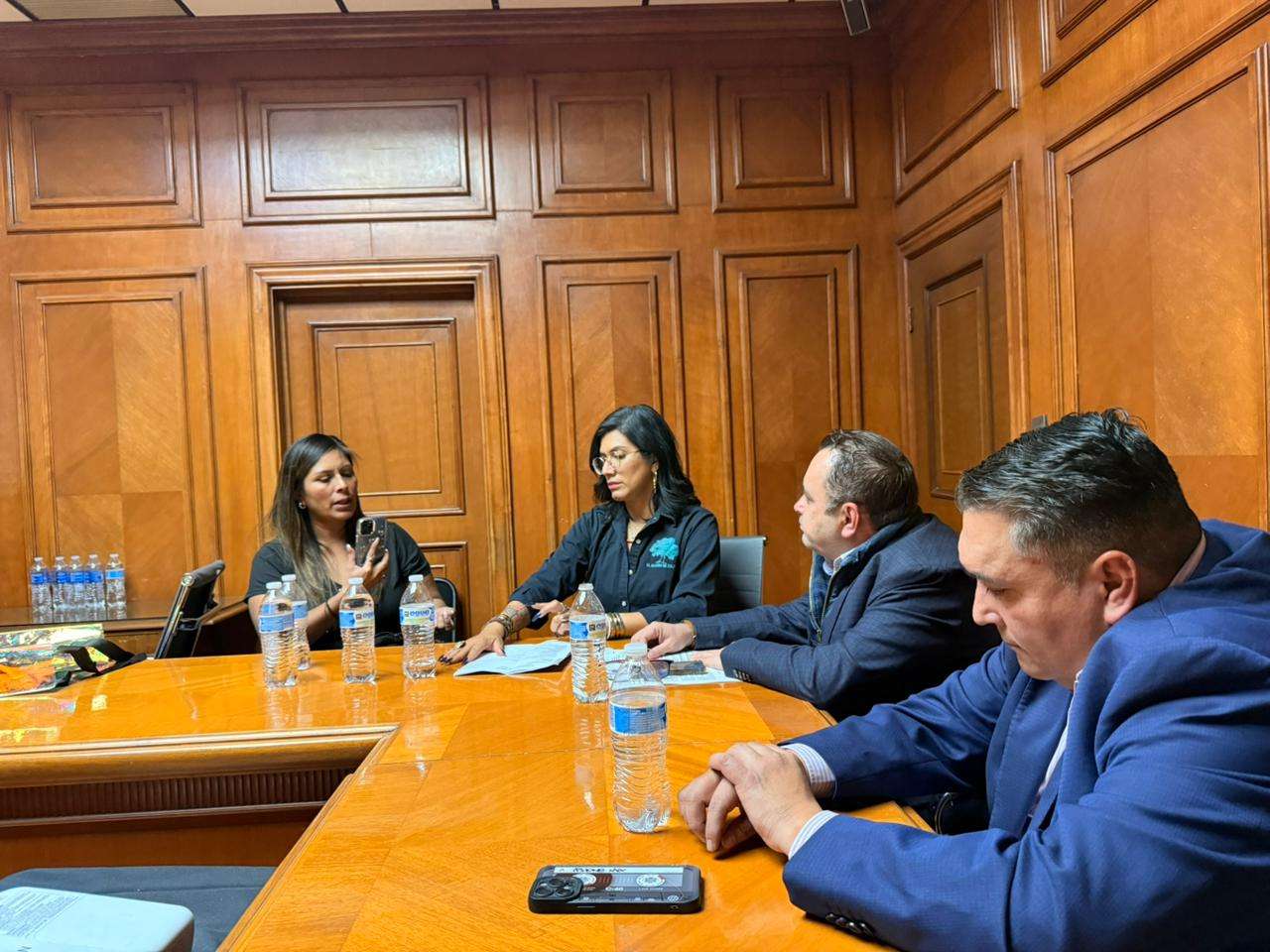 Atiende Municipio a manifestantes por temas de protección animal