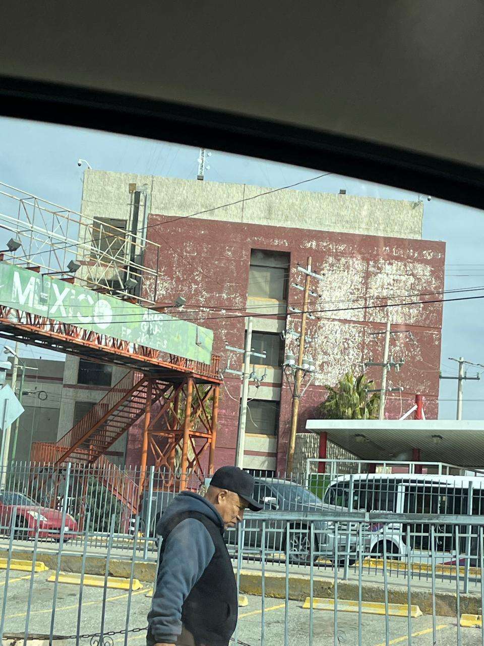 Muestra deterioro el edificio de la Presidencia Municipal