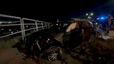 Pierde el control del volante y destroza su vehículo en el R. Almada