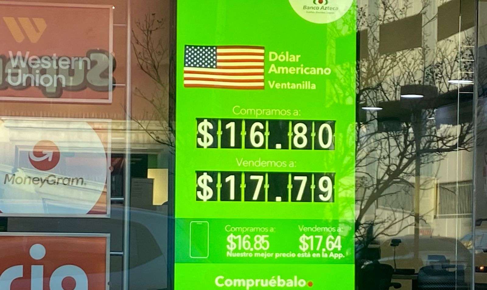 Sube cotización de dólar a $17.79 en Banco Azteca 
