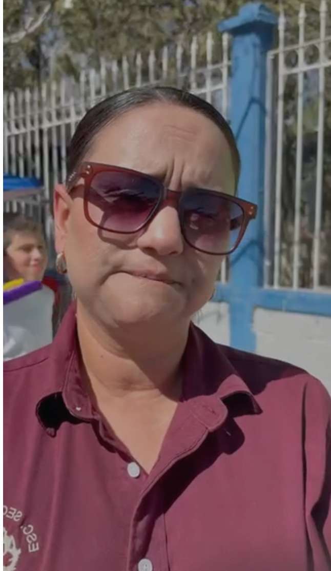 Inicia maestra de secundaria Técnica No. 47 huelga de hambre 