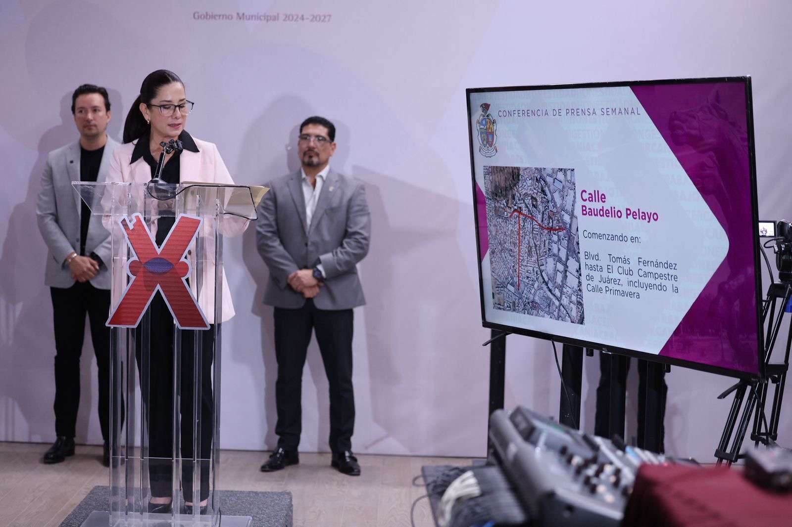 Retiran más de 58 kilómetros de cableado aéreo en distintos puntos de la ciudad