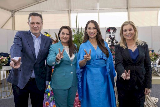 Asiste Maru Campos a segundo informe de Libia García en Guanajuato