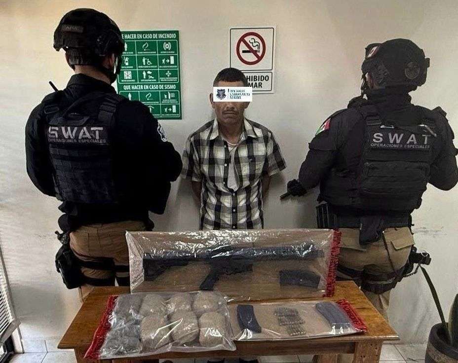 Procesan a detenido con droga y réplica de arma larga en Aldama
