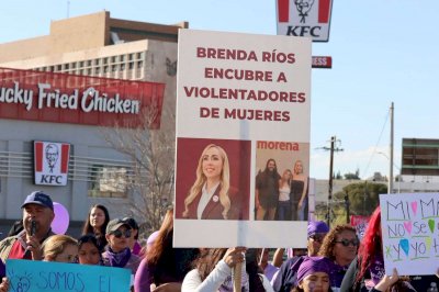 Acusan a Brenda Ríos de encubrir a violentadores en marcha del 8M