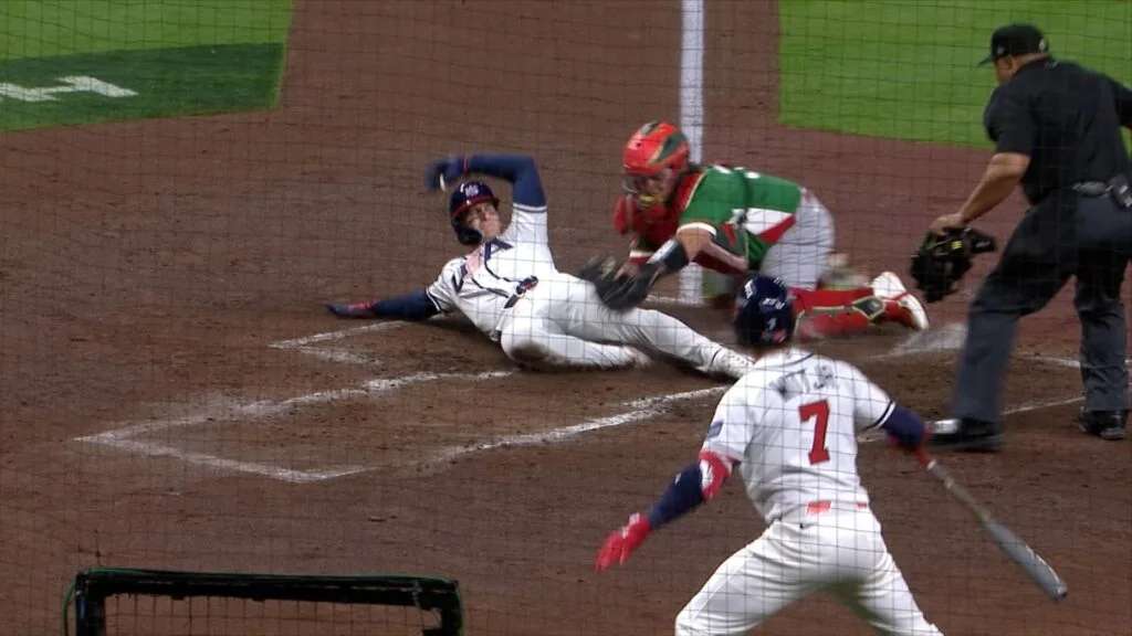 Frena EU a México y toma ventaja en el Clásico Mundial de Béisbol