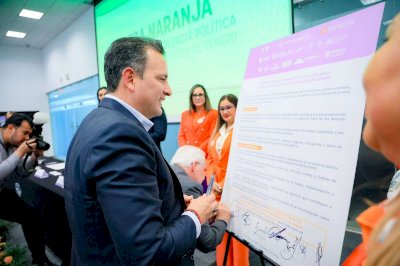 Participa Alcalde en firma de instalación de Mesa Naranja 