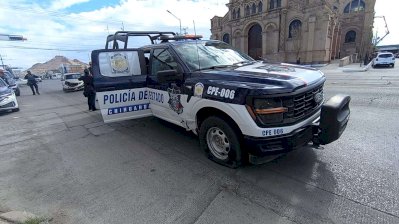 Provoca patrulla estatal choque en la 20 de Noviembre y Ocampo