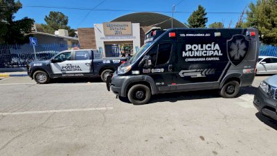 Atienden a menor lesionada en la Secundaria Técnica 3044