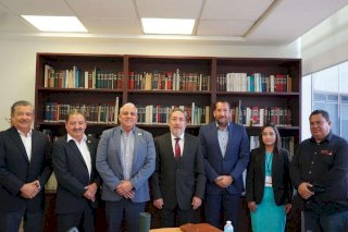 Avanza Sección 8 en gestiones para nuevo hospital del Issste en Chihuahua
