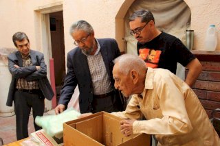 Dona Jesús Manuel González Raizola su archivo histórico a la Uach