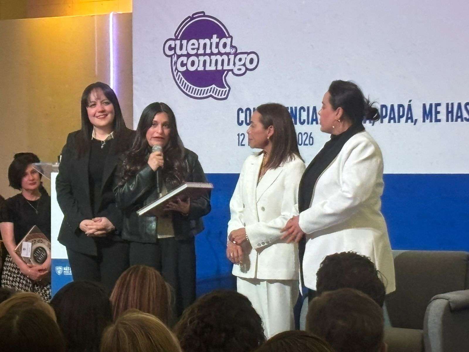 Presenta Josefina Vázquez Mota conferencia sobre la adicción digital