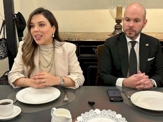 Duplica Universidad de las Mujeres número de becas académicas