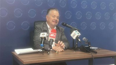 Señala Mario Vázquez debilidad democrática en reforma electoral