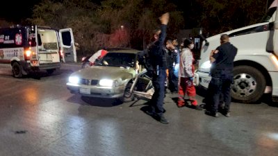 Impacta tráiler a vehículo en la vía a Aldama; mujer conducía ebria 