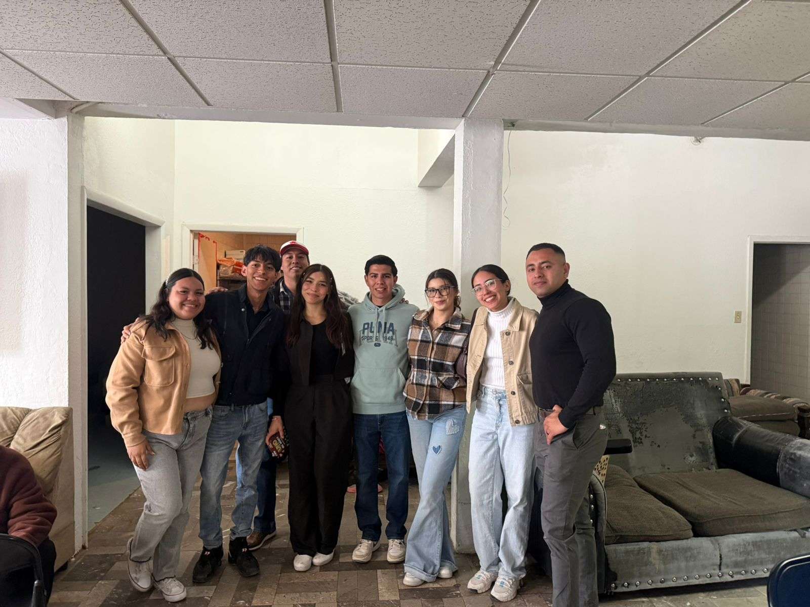 Crean universitarios de la UACJ colectivo para orientar a estudiantes