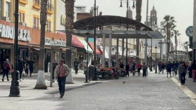 Disfrutan Chihuahuenses el lunes de puente como si fuera domingo