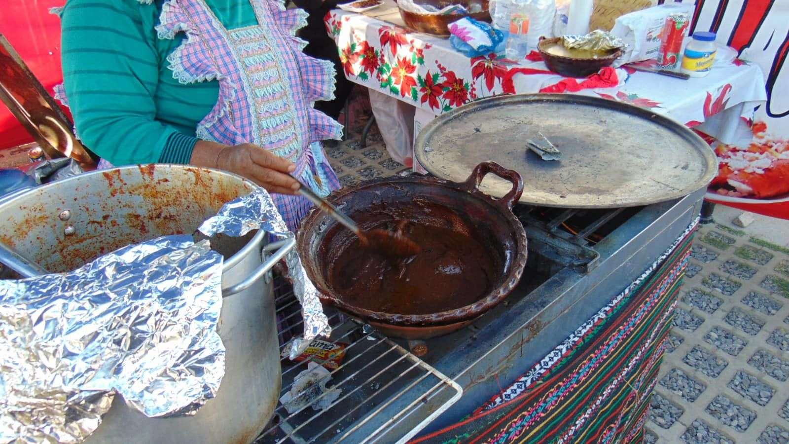 Reúnen a más de 28 mil personas en el Festival del Mole