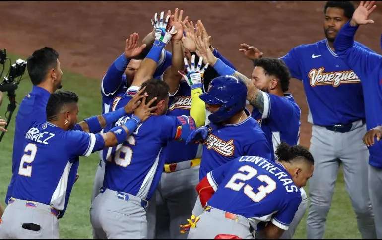Gana Venezuela el Clásico Mundial de Béisbol al derrotar a EU 