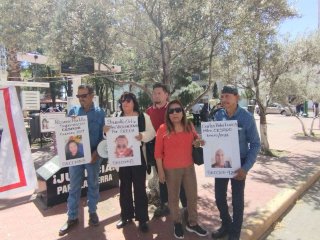 Exigen maestros solución a casos de despidos y acoso laboral