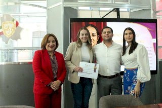 Realizan en Congreso entrega del premio Compañera Destacada 2026