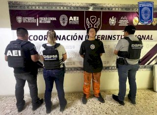 Detienen a joven con auto robado en la colonia Universidad