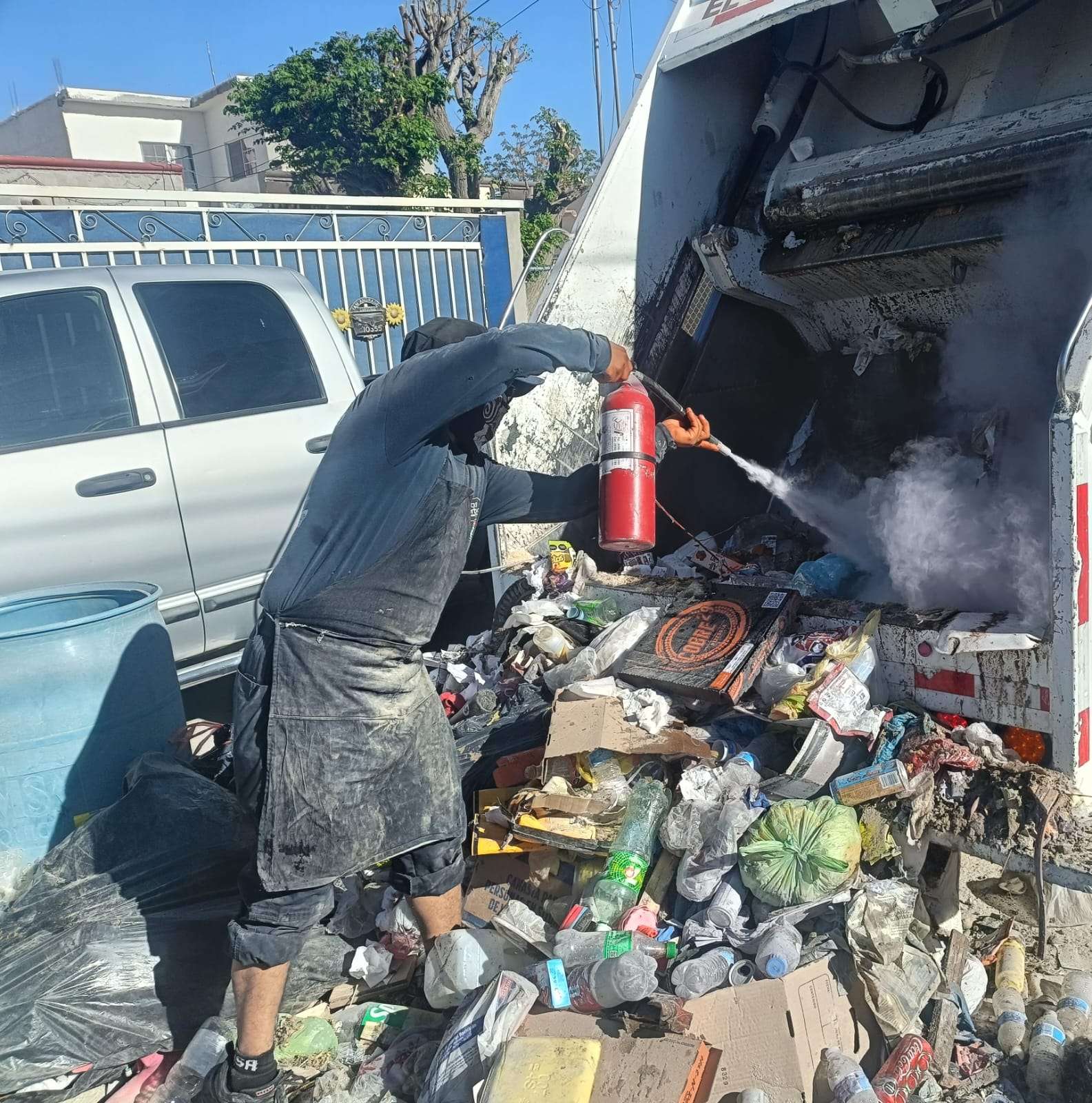 Llaman a la comunidad a separar residuos peligrosos para evitar accidentes 