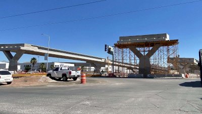 Presenta avance del 48% puente de Los Nogales e Industrias 