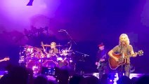 Hace vibrar Styx a El Paso con noche de rock legendario