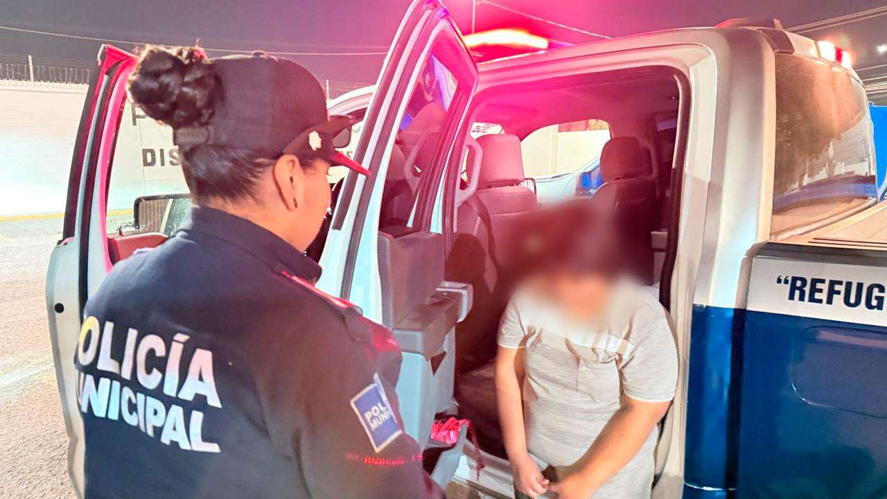 Rescatan municipales a joven y evitan intento de suicidio 