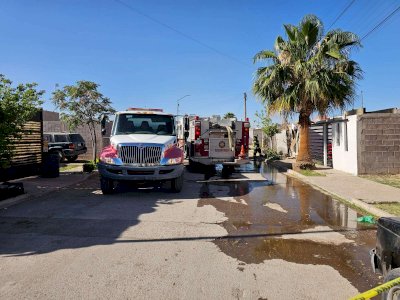 Deja un muerto incendio en vivienda de Punta Oriente