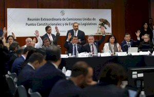 Aprueban Comisiones del Senado plan B electoral 