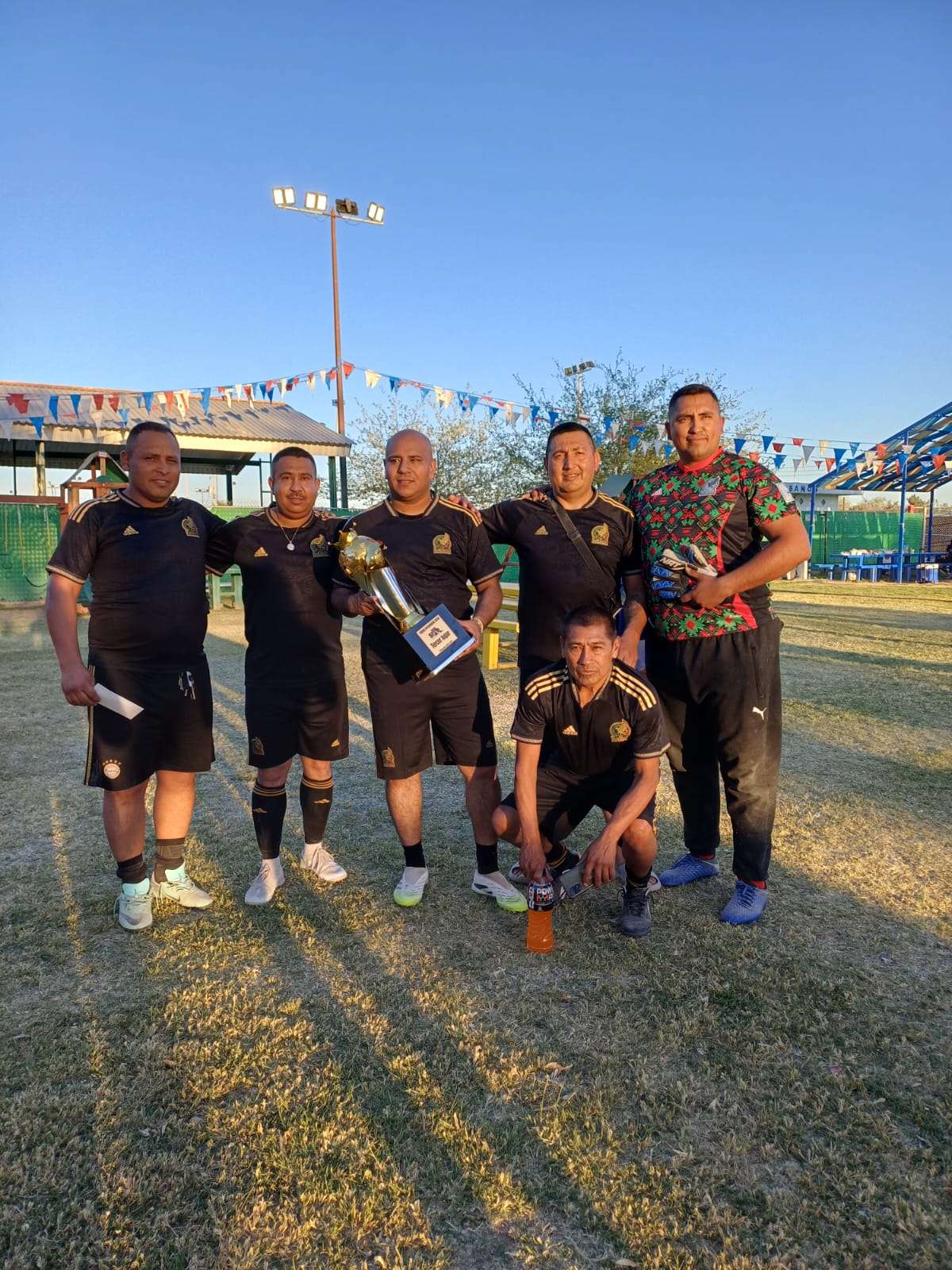 Obtienen tercer lugar policías municipales en torneo intramuros 