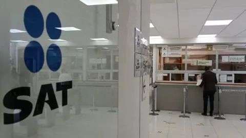 Podría SAT congelar cuentas por palabras en transferencias