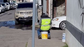 Denuncian agresiones de franeleros en estacionamiento de la calle 12