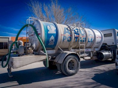 Verifica Coespris higiene en pipas de agua que surten a zonas vulnerables