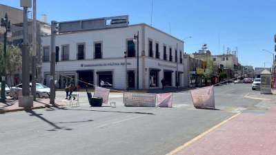 Cierran por tercer día consecutivo calles del centro 