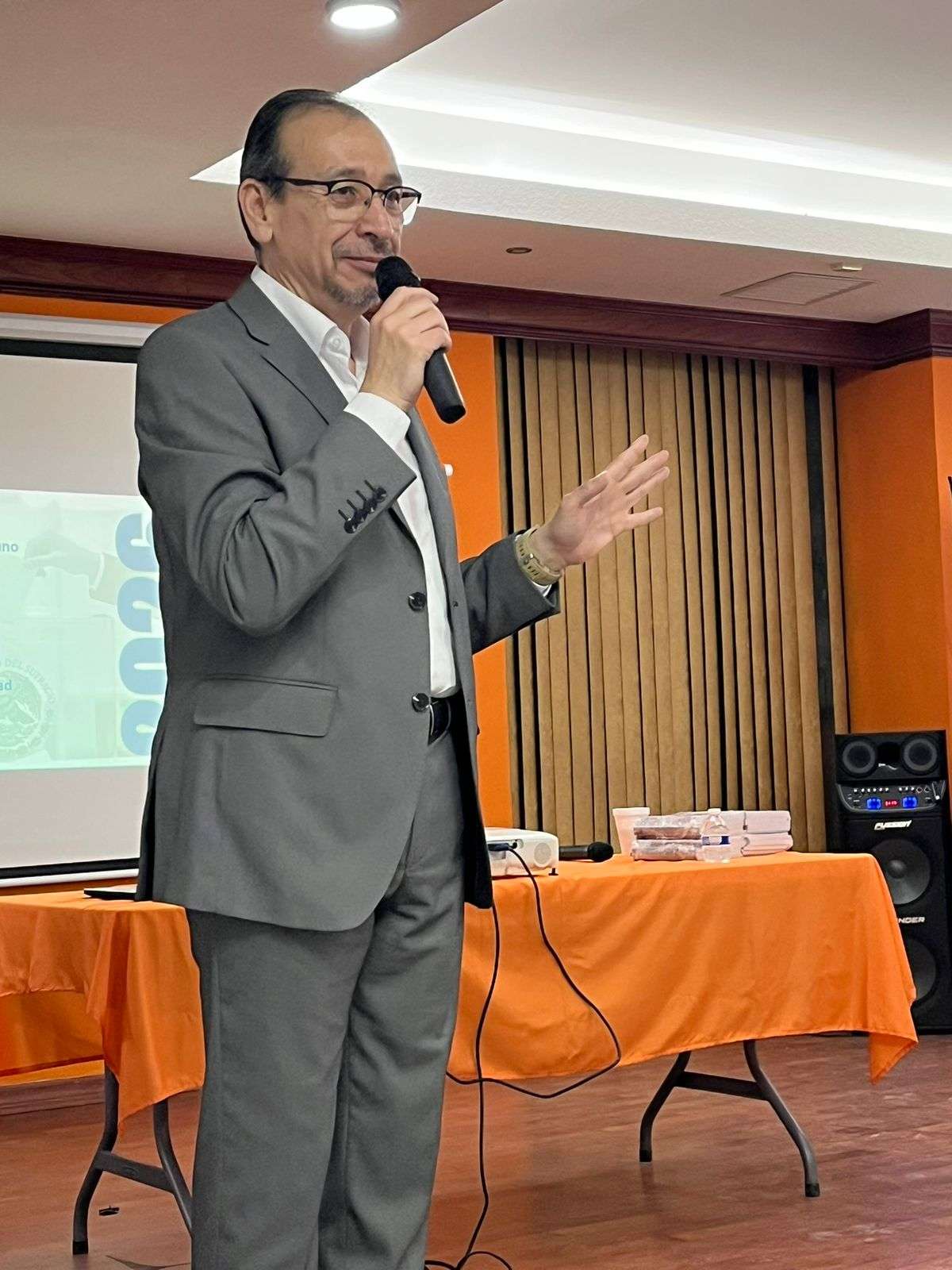 Analiza Movimiento Ciudadano reformas electorales en foro