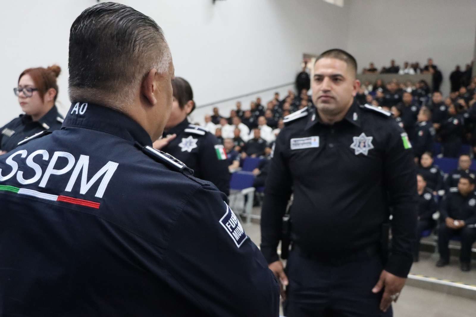 Premian a policías por acciones destacadas durante febrero